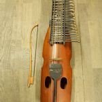 879 4085 Nyckelharpa